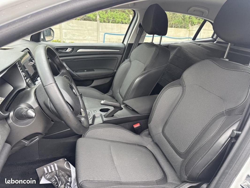 Renault Mégane SOCIETE BLUE DCI 115 AIR NAV REVERSIBLE (image 6)