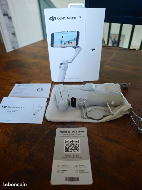 DJI Osmo Mobile 7 Stabilisateur Smartphone (image 6)