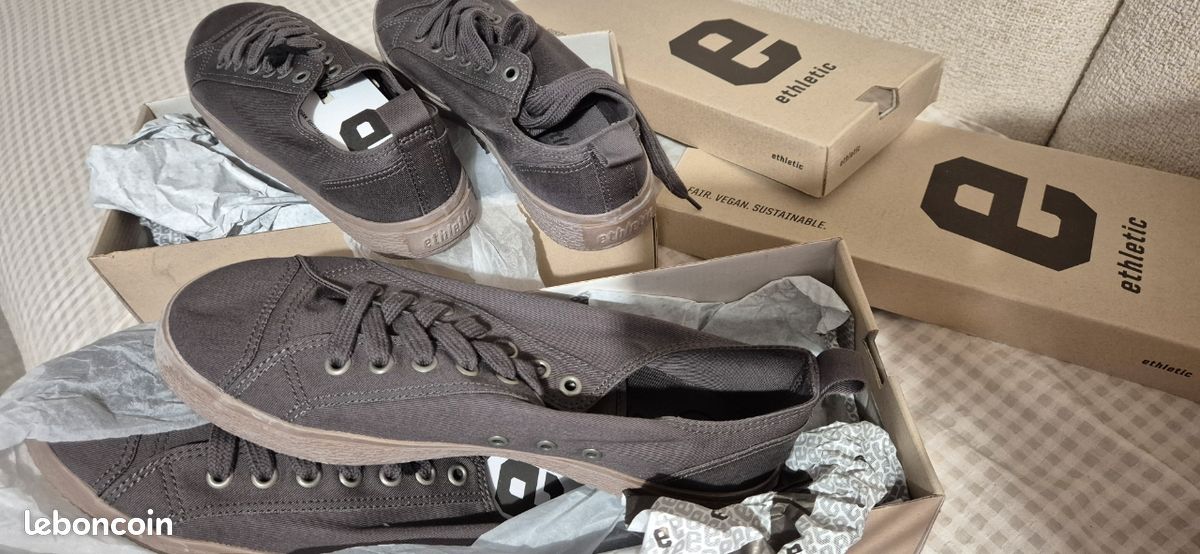 Lot de 2 baskets neuves taille 41 et 43 (image 1)