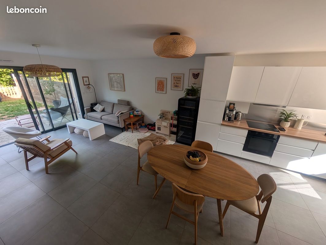 Appartement 5 pièces 121 m² · à Saint-Rémy-lès-Chevreuse · 121 m² · 2 035 €/mois