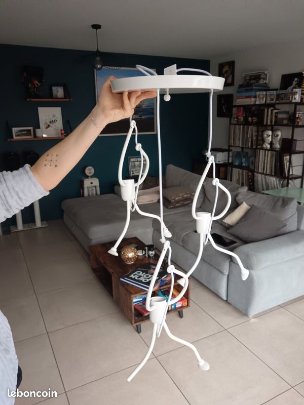 Suspension design bonhommes (image 1)