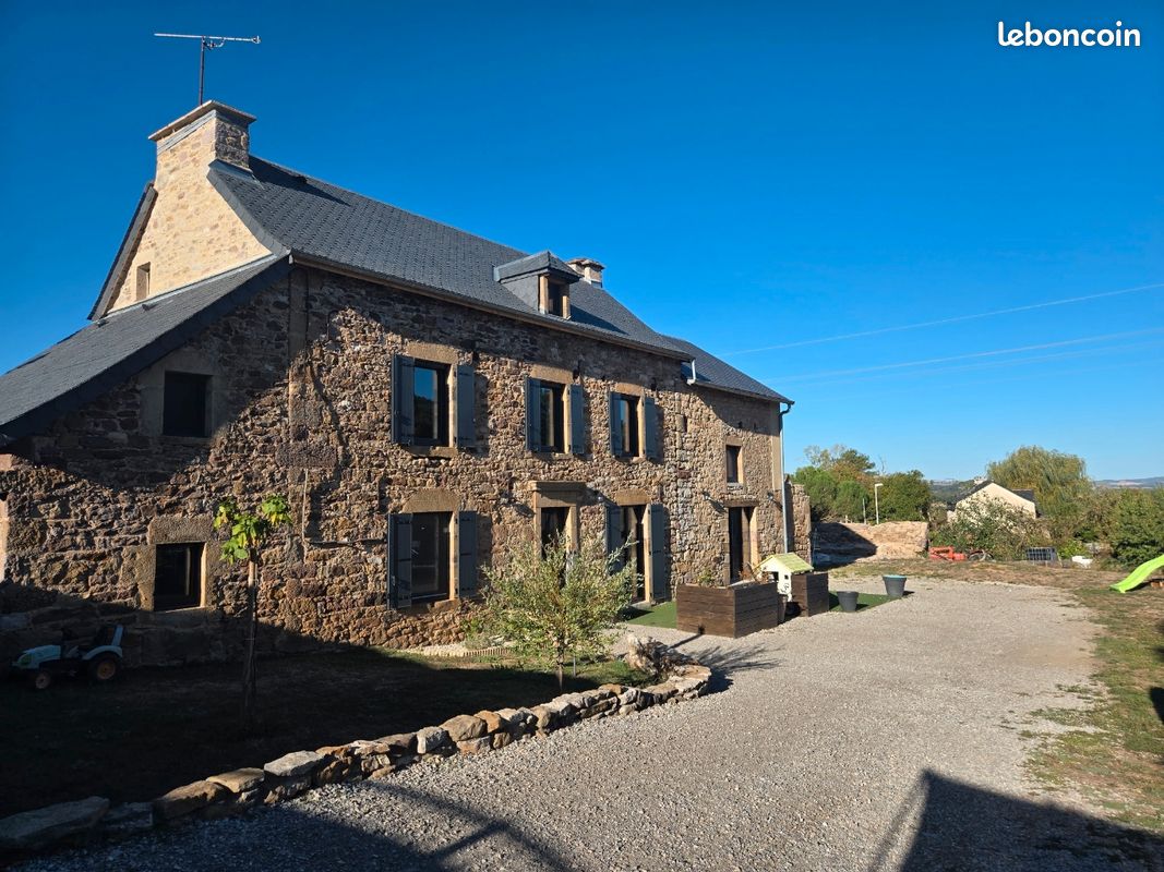 Maison 5 pièces 158 m² · à Montrozier · 158 m² · 325 000 €