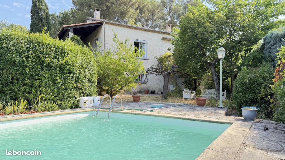 Maison 5 pièces 161 m² · à Langlade · 161 m² · 350 000 €