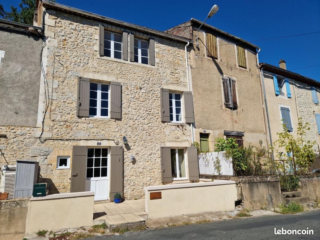 Maison 5 pièces 107 m² · au Bugue · 107 m² · 135 000 €