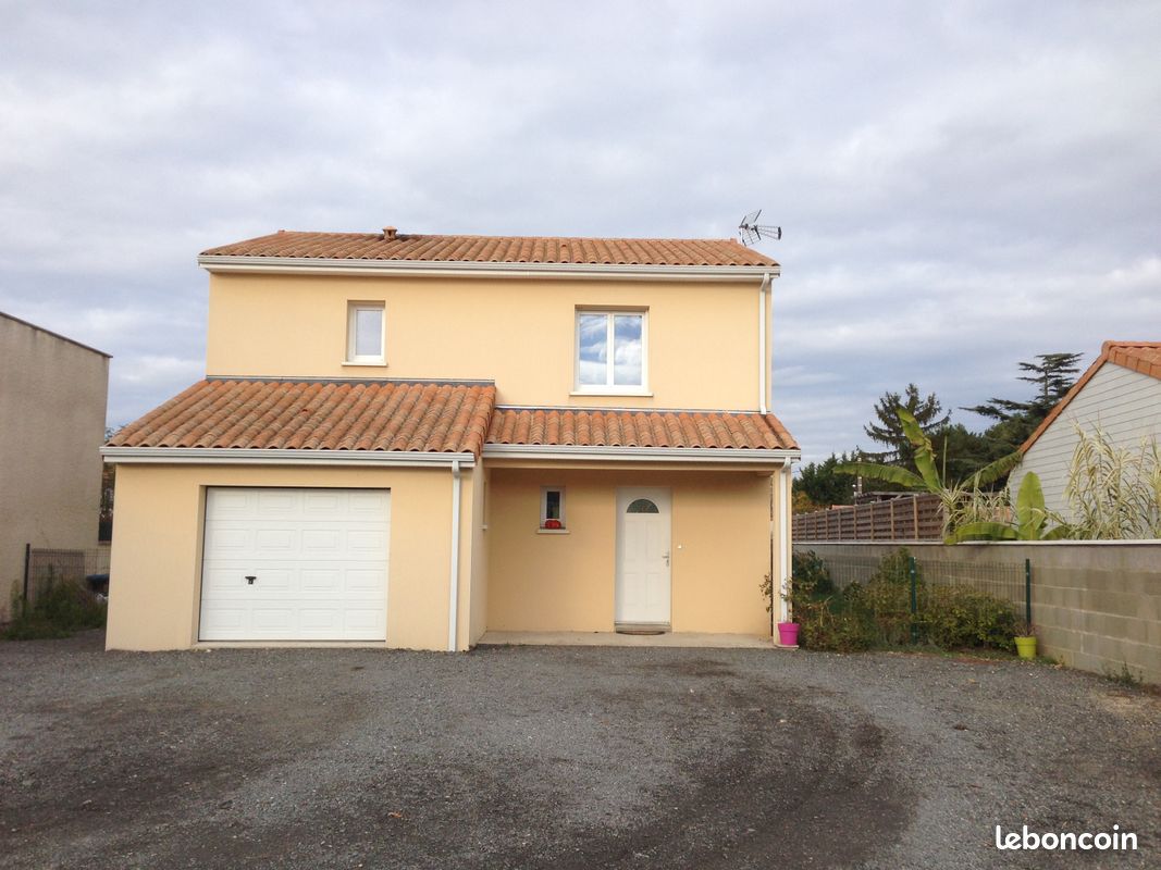 Maison 5 pièces 96 m² · à Poitiers · 96 m² · 955 €/mois