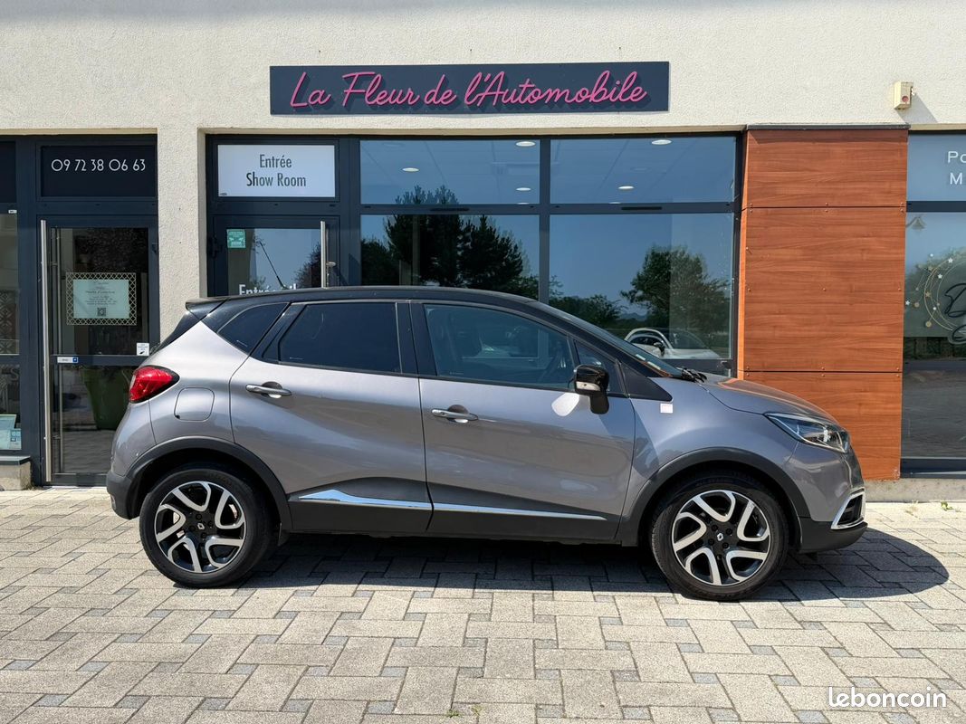 RENAULT CAPTUR TCe 90 Energy SS eco² SL Helly Hansen - REGULATEUR DE VITESSE / RADAR AR/ CAMERA DE RECUL (image 2)