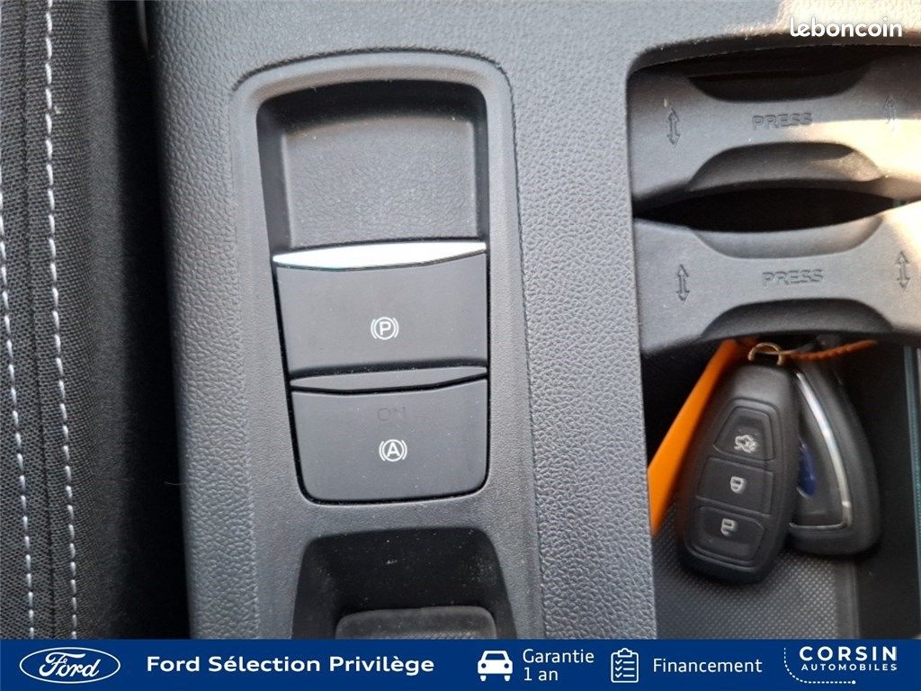 Ford Focus IV 1.0 ECOBOOST 125 S&S MHEV Titanium X Business (image 21)