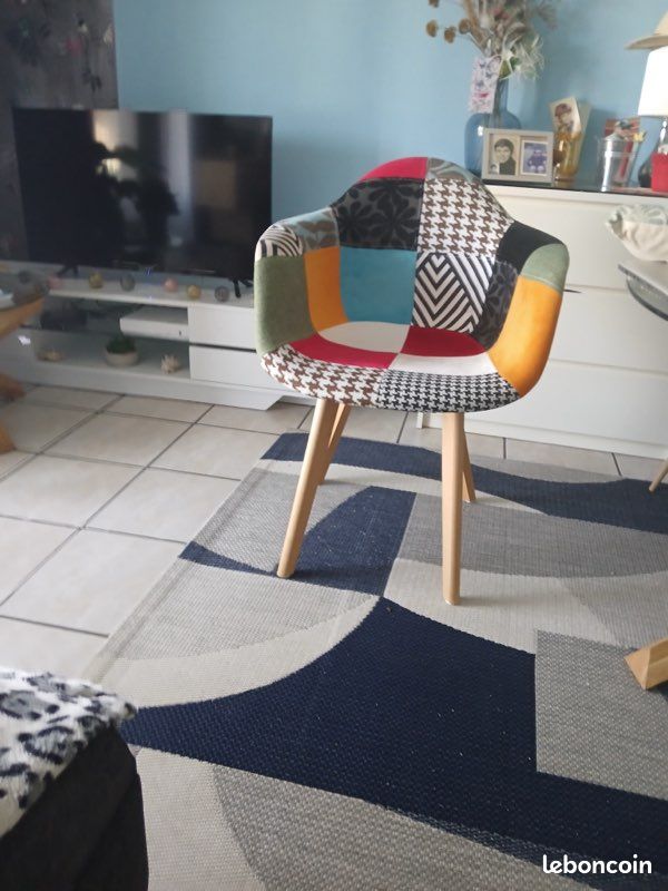Vend lots de 4 chaises (image 1)