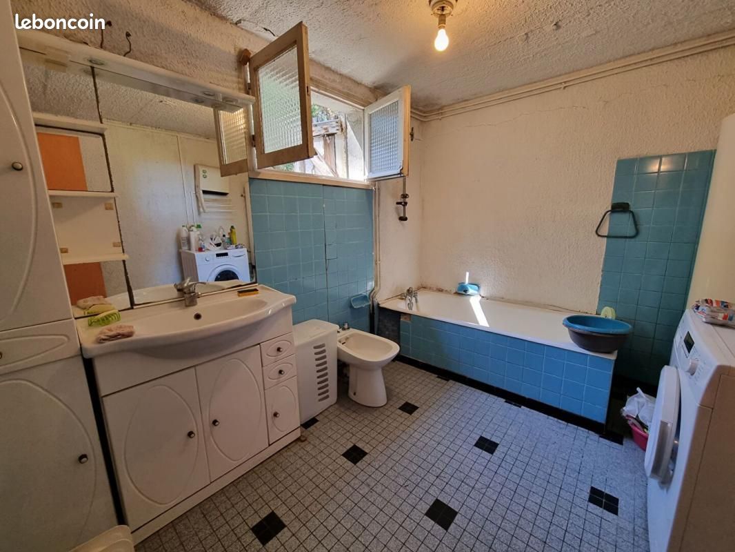 Maison 7 pièces 156 m² - Bardos 64520 (image principale 6)