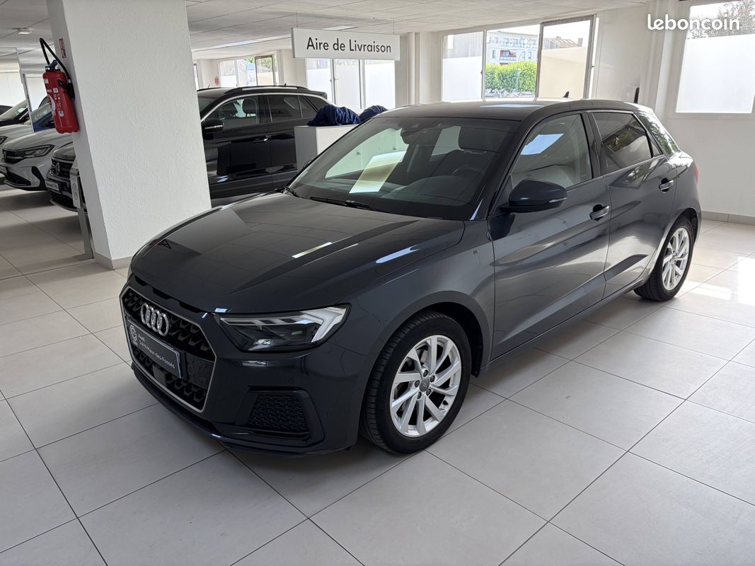 AUDI A1 Sportback 30 TFSI 116 ch S tronic 7 Design Luxe (image 20)