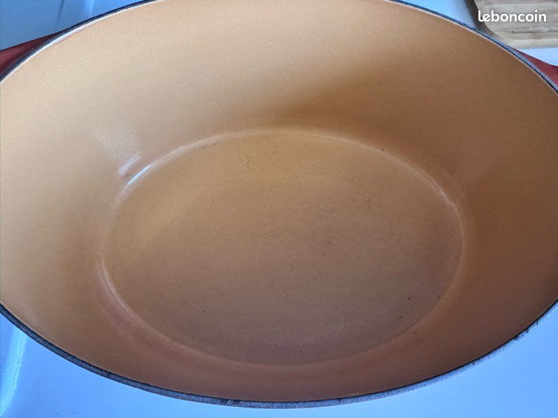Grande cocotte ovale le Creuset marron - Arts de la table
