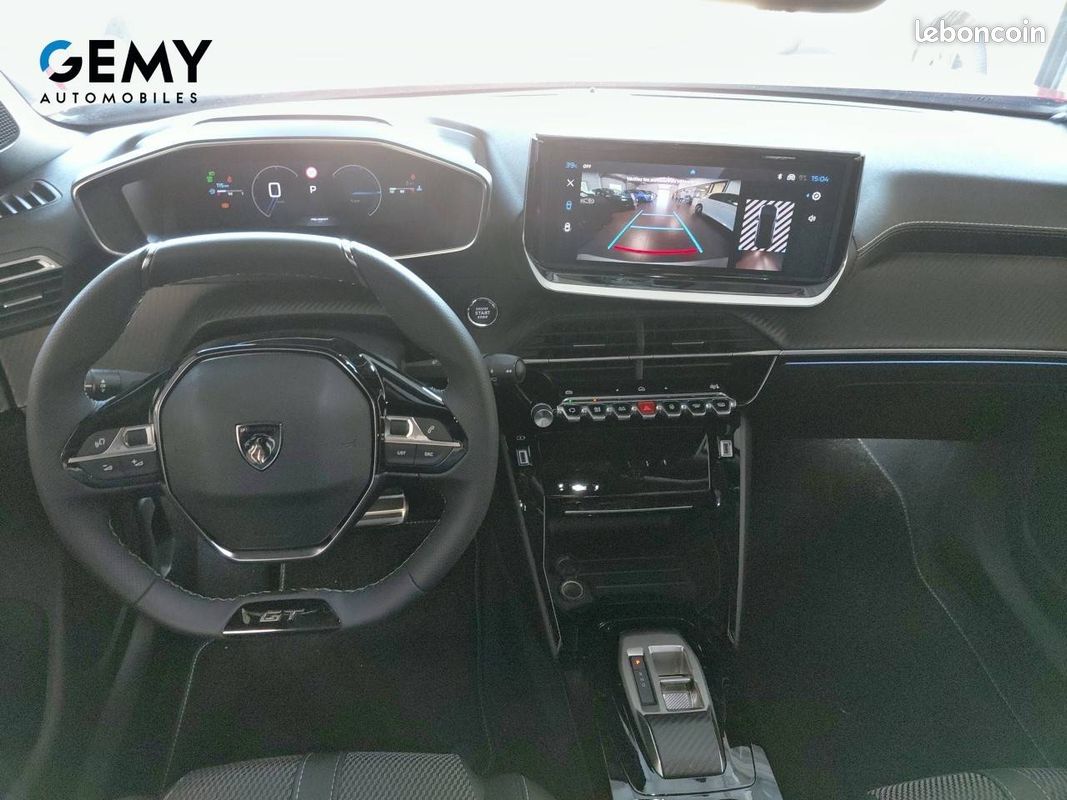 PEUGEOT 2008 Hybrid 145 e-DCS6 GT (image 8)