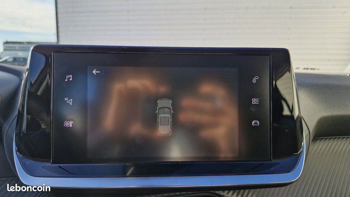 Peugeot 2008 PURETECH 100 ACTIVE PACK (image 8)