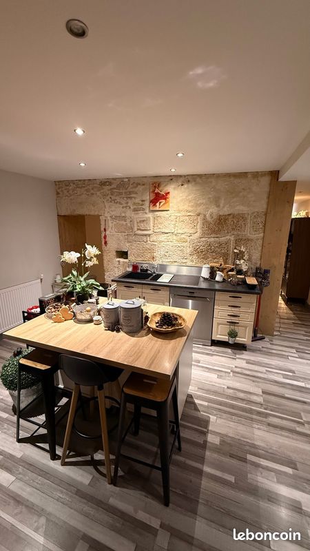 Appartement 3 pièces 81 m² · à Ornans · 81 m² · 690 €