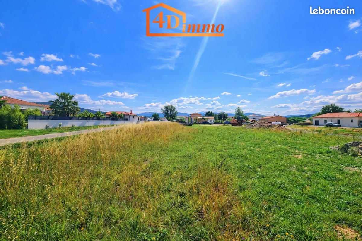 Terrain 620 m² Vallon Pont D Arc · à Vallon-Pont-d'Arc · 75 000 €