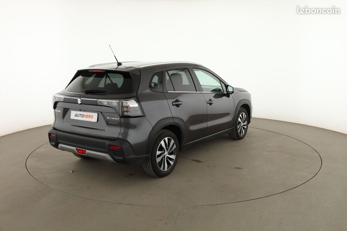 Suzuki S-Cross 1.5 DualJet Hybrid Style AllGrip Auto 116 ch (image 3)
