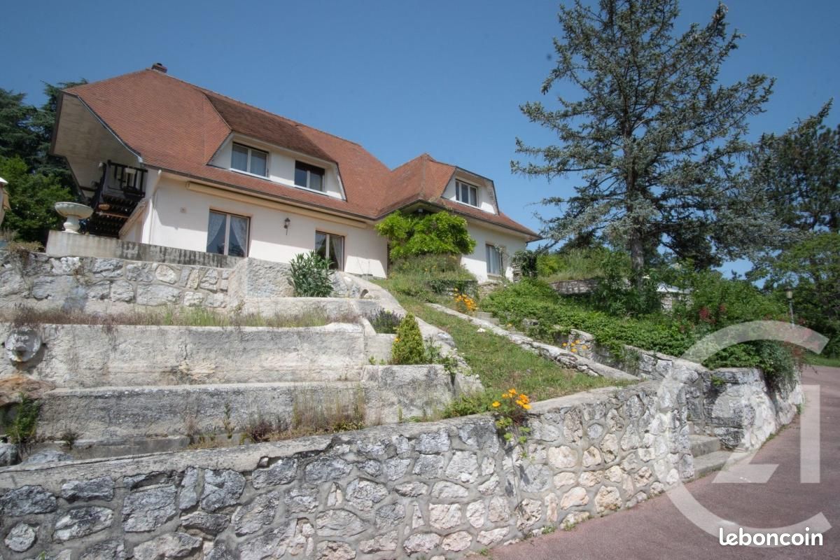 Maison 6 pièces 225 m² · à Merey · 225 m² · 350 000 €