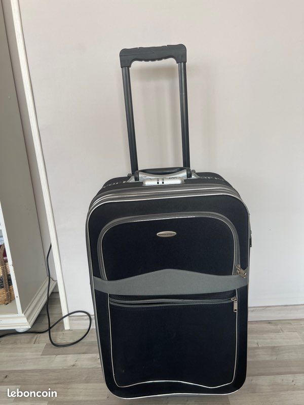 Valise noire (image 2)
