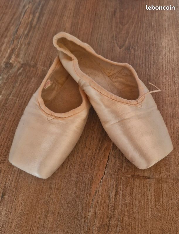 Chaussons de danse pointe T39 (image 1)