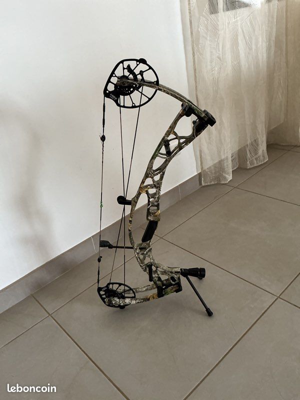 Arc à poulie Hoyt Alpha X 33 2024 - Vêtements, chaussures, ballons
