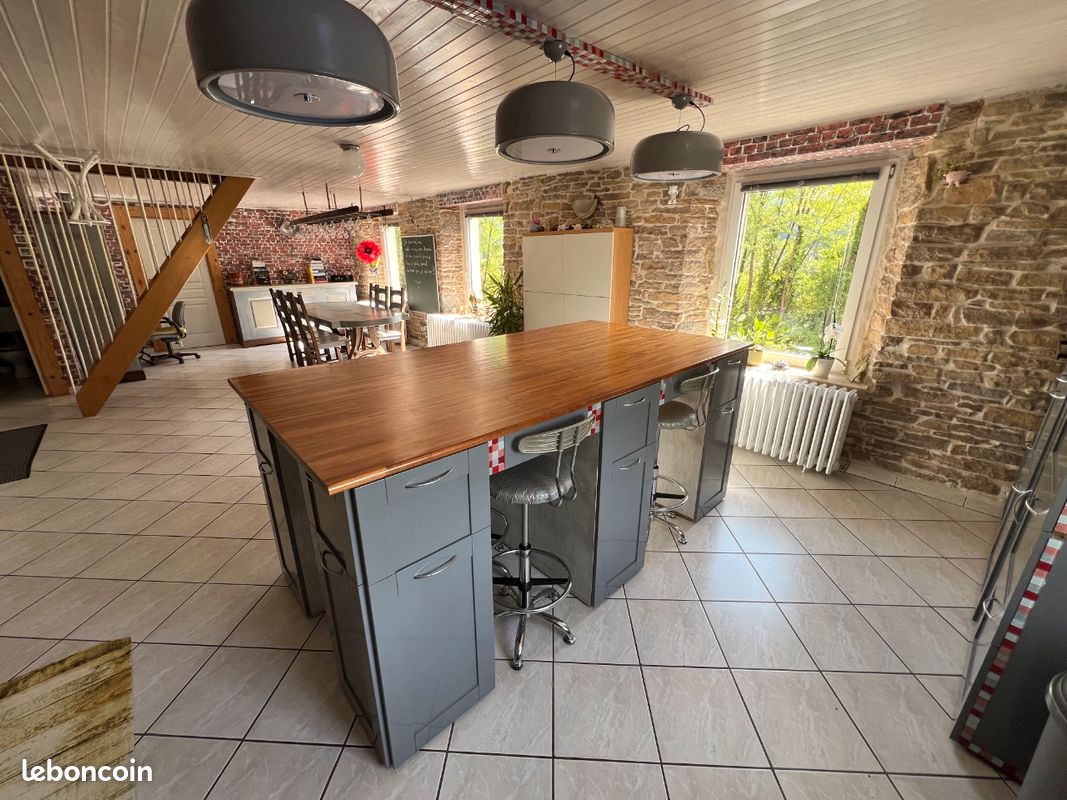 Maison 10 pièces 175 m² · à Pont-de-Roide-Vermondans · 175 m² · 212 000 €