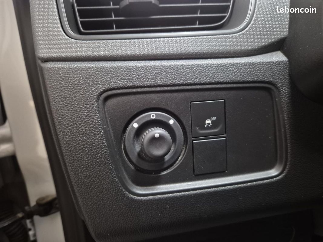 RENAULT EXPRESS 1.5 Blue dCi 95 22 II VAN FOURGON Confort (image 13)