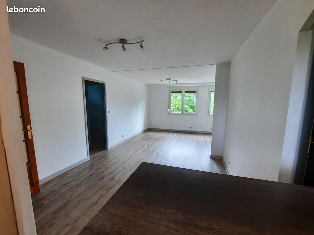 Appartement 5 pièces 73 m² · à Dijon · 73 m² · 930 €