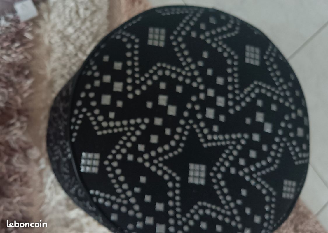 Pouf en tissu noir (image 3)