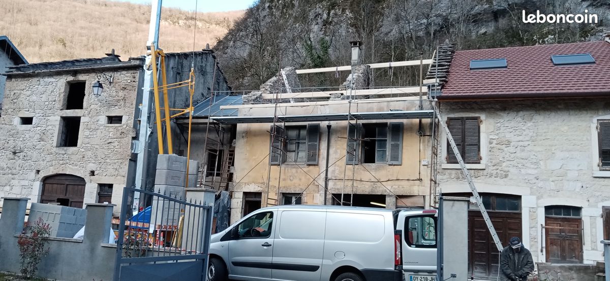 Maison 5 pièces 127 m² · à Rossillon · 127 m² · 905 €/mois