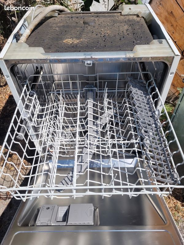 Panier supérieur lave vaisselles (image 1)
