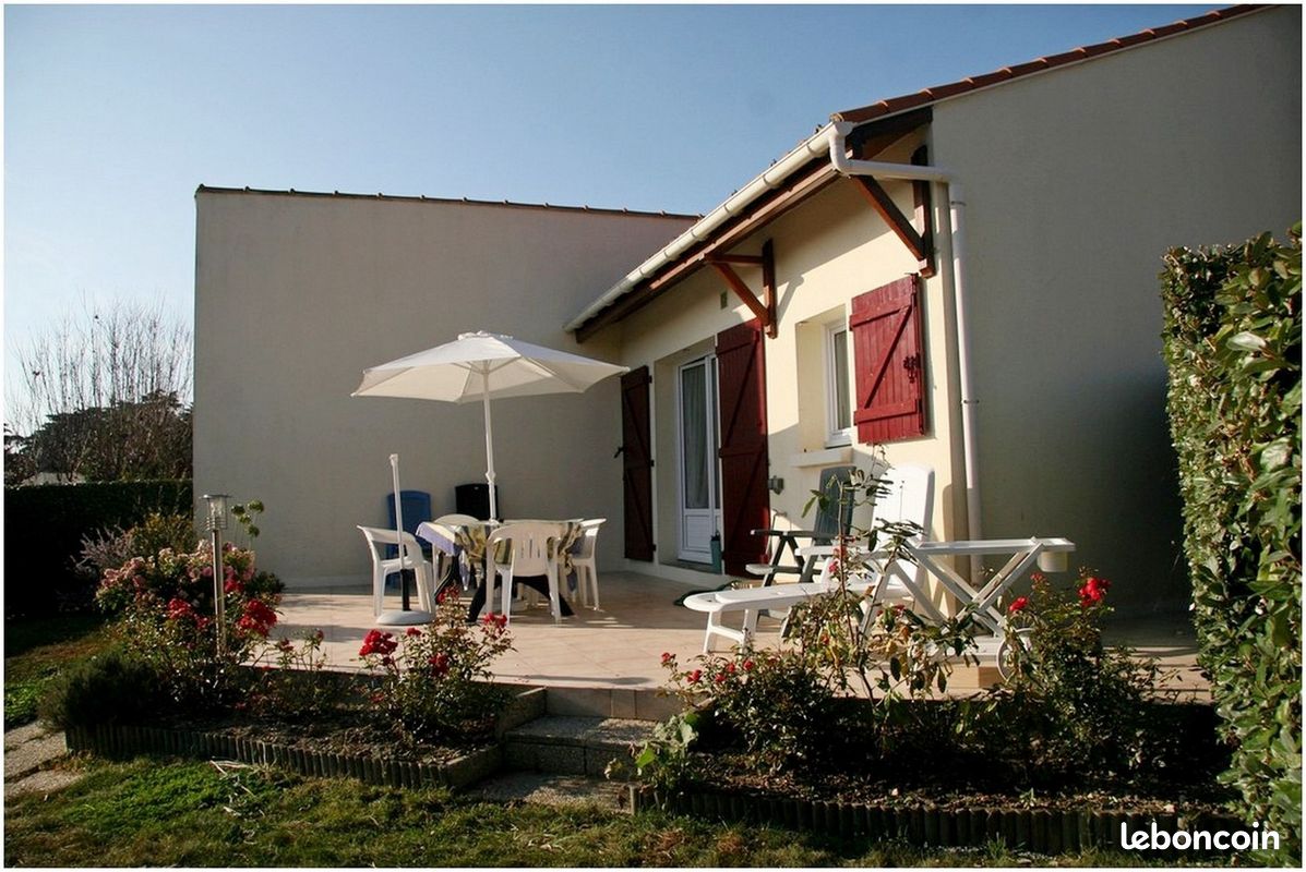 Dispo sem villa 3 chbres piscine ds residence proche commodites et plages sable (image 2)