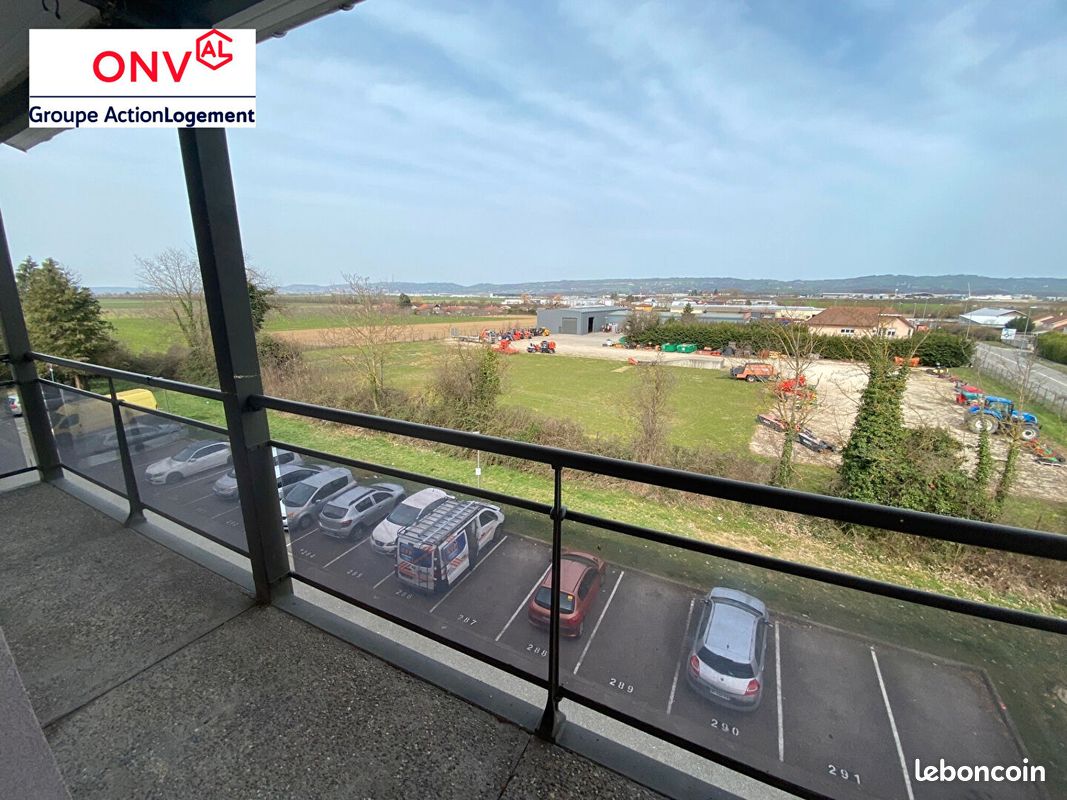 Appartement 4 pièces 82 m² · à Saint-Étienne-de-Saint-Geoirs · 82 m² · 97 600 €