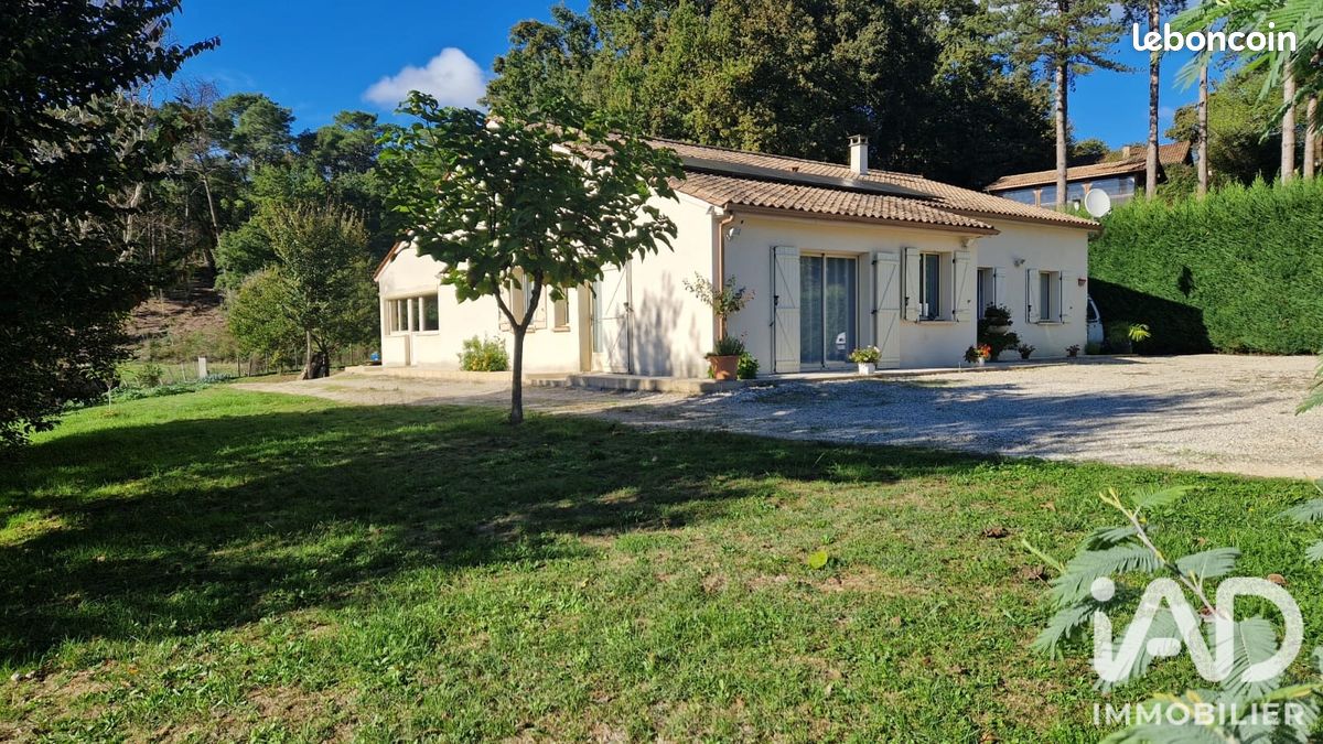 Maison 6 pièces 140 m² · à Beauronne · 140 m² · 276 000 €