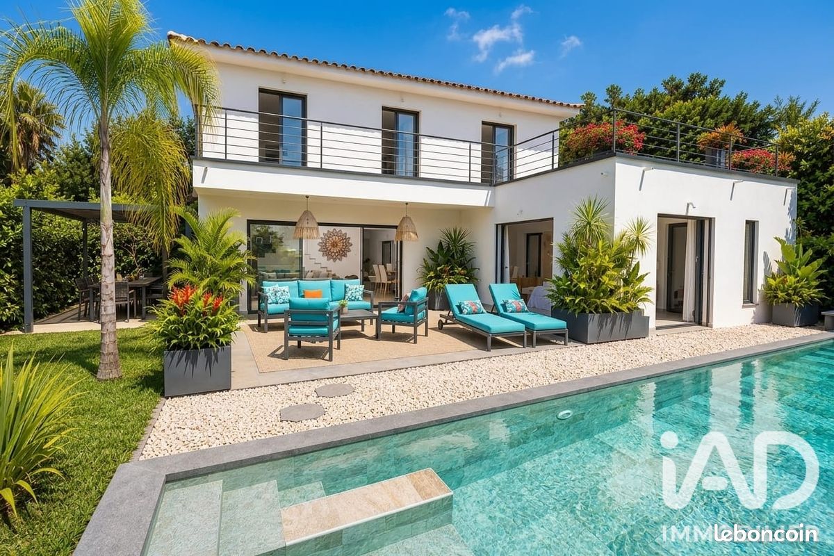 Maison 6 pièces 170 m² · à Sanary-sur-Mer · 170 m² · 1 580 000 €