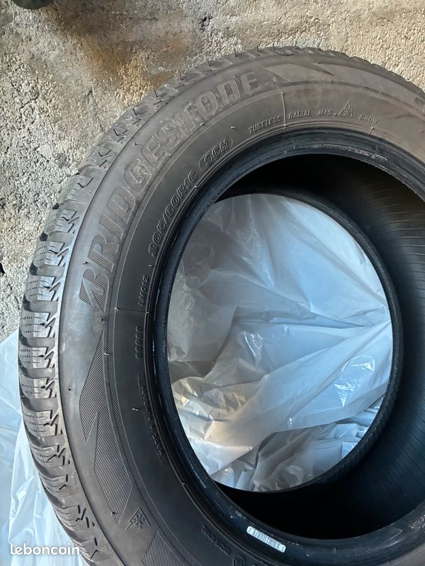 Pneu neige bridgestone (image 3)