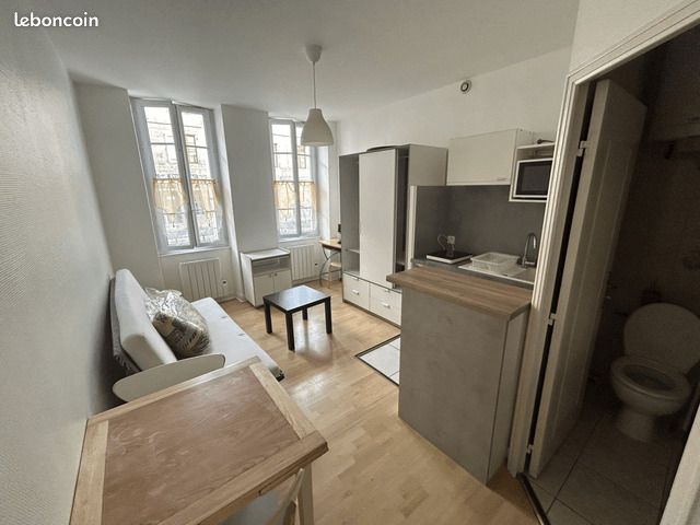 Appartement 1 pièce 16 m² - Rochefort 17300 (image principale 1)