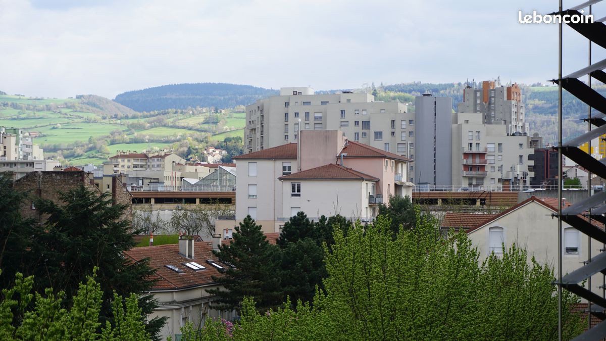 Appartement 4 pièces 79 m² · à Saint-Étienne · 79 m² · 90 000 €