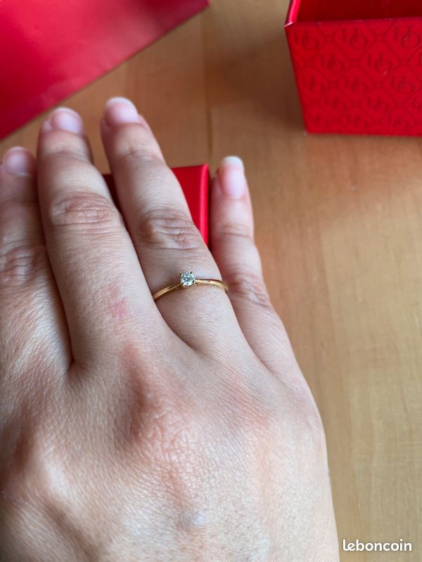 Bague Solitaire En Or Jaune 9 Carats (375/1000) Avec Zirconium - Taille 56/57 - Neuf Avec étiquettes