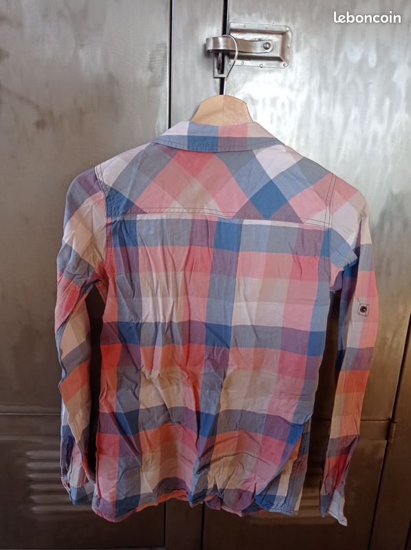 Chemise à carreaux bleue/rouge Pull & Bear taille S bon état (image 2)