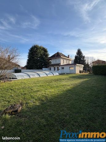Propriété 7 pièces 178 m²