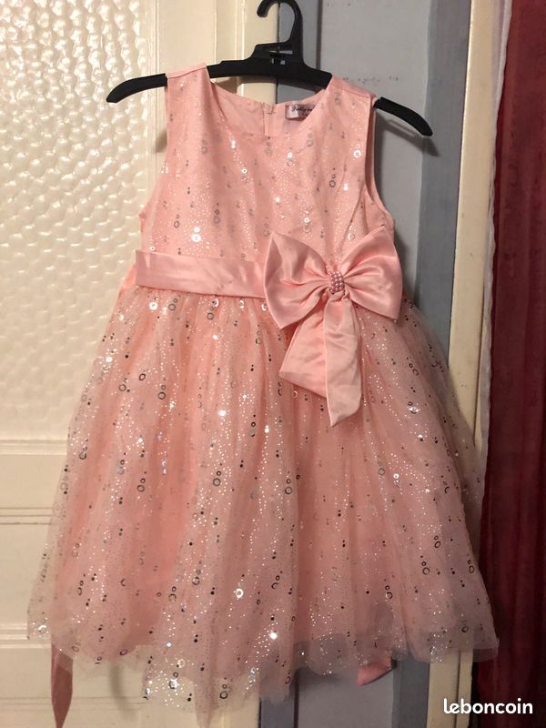 Robe fille5-6 ans neuf (image 1)