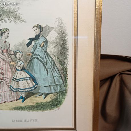 Cadre Bois Doré Sous Verre – Illustration Couture Sur Gravure – Début XXe – 38x32cm