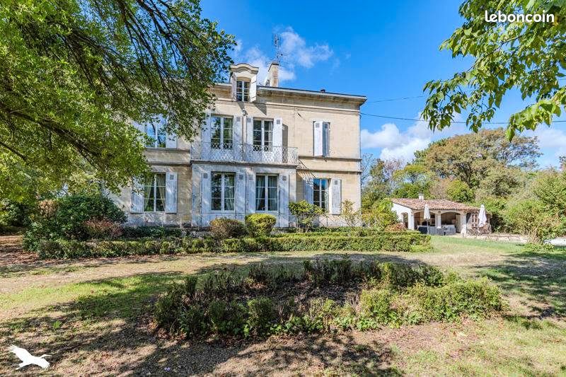 Maison 9 pièces 292 m² · à Vayres · 292 m² · 493 500 €