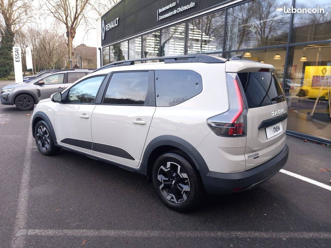 DACIA Jogger Hybrid 155 7 places Journey (image 3)