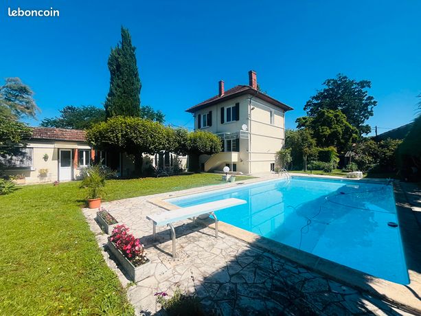 Maison 5 pièces 180 m²