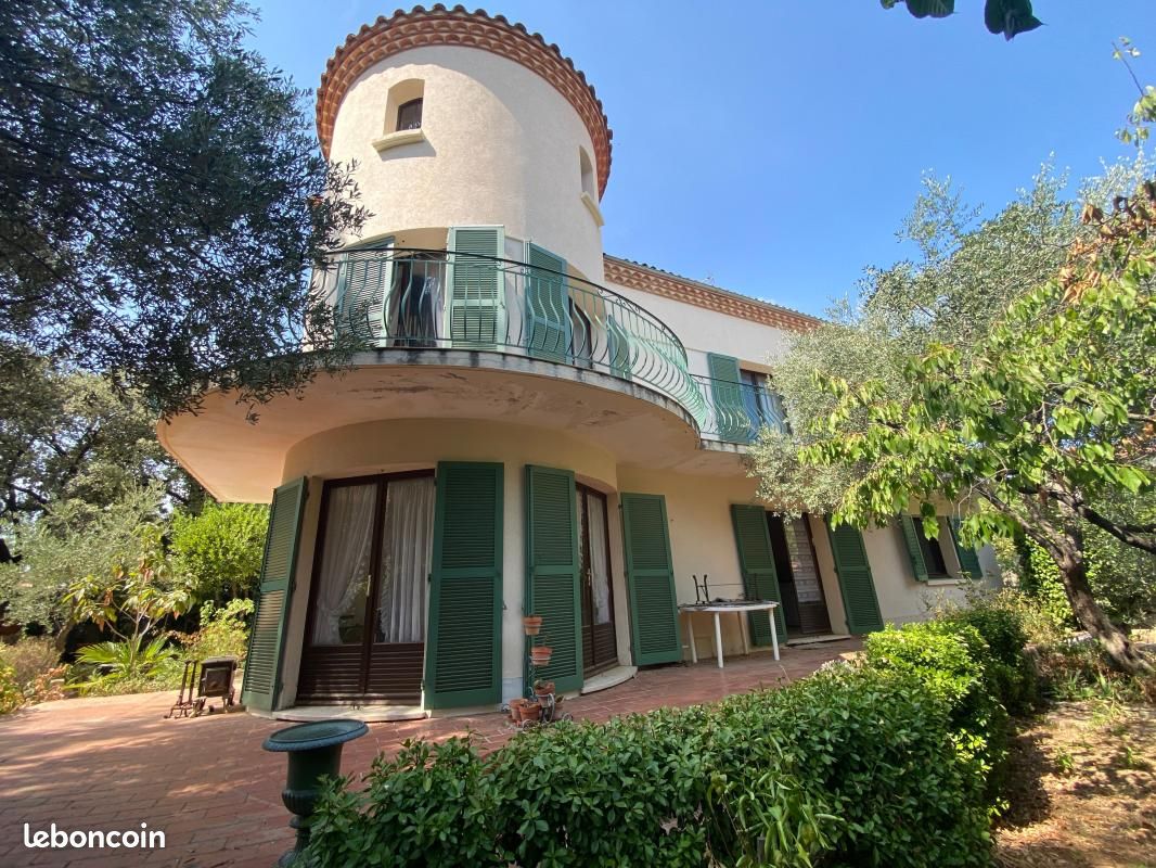 Maison 6 pièces 188 m² · à Saint-Brès · 188 m² · 409 000 €