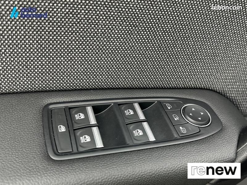 Renault Captur 1.6 E-Tech full hybrid 145ch Techno (image 19)