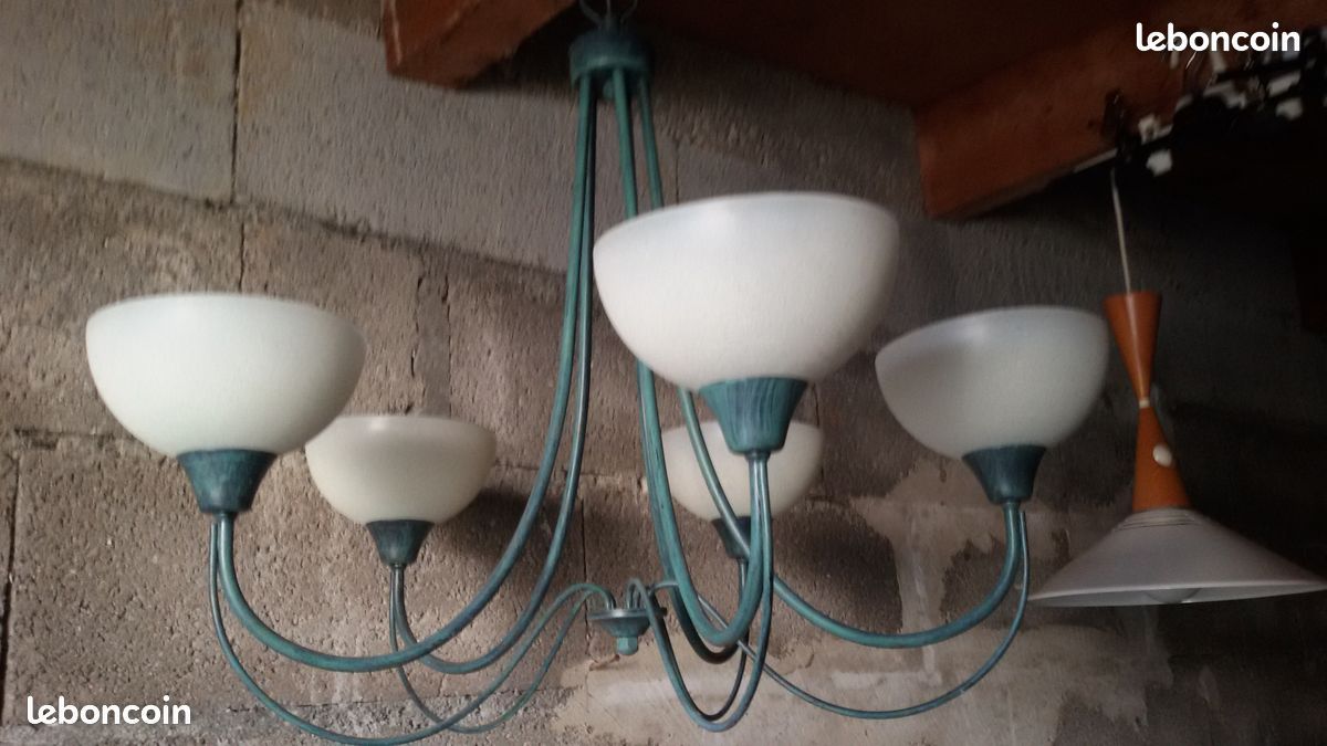 Luminaire suspension (image 2)