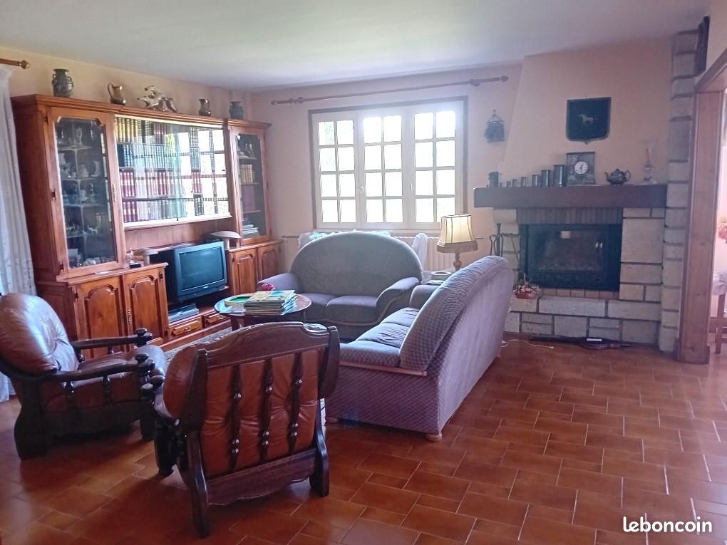 Vente | Maison T6 | 6p | 3ch | 211 m² | Billom | Expo Sud | Terrasse · Balcon (image 6)