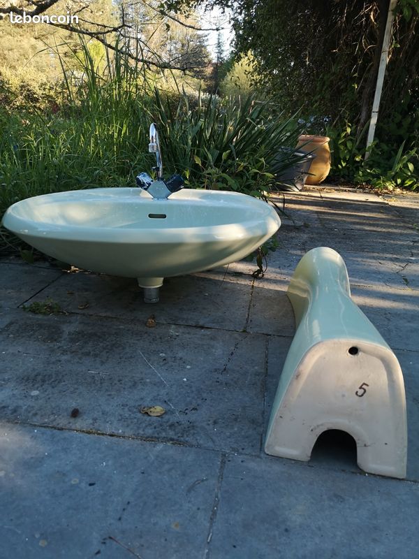 Lavabo + bidet + baignoire + paroi de douche (image 1)